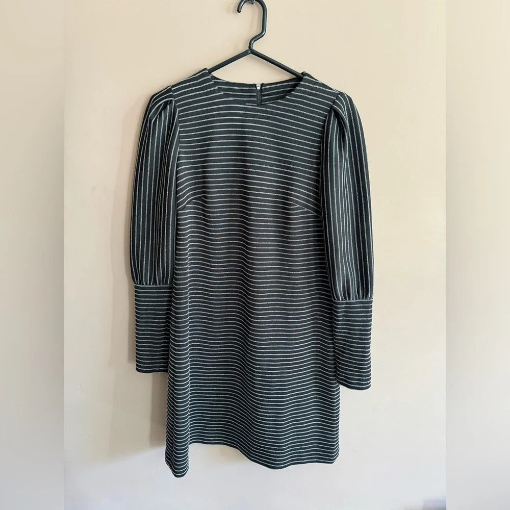 Donna Morgan Long Sleeved Dress